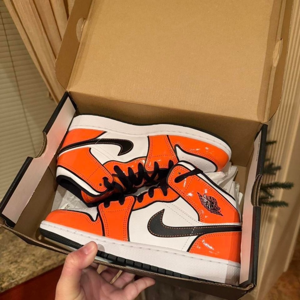 Jordan Mids.